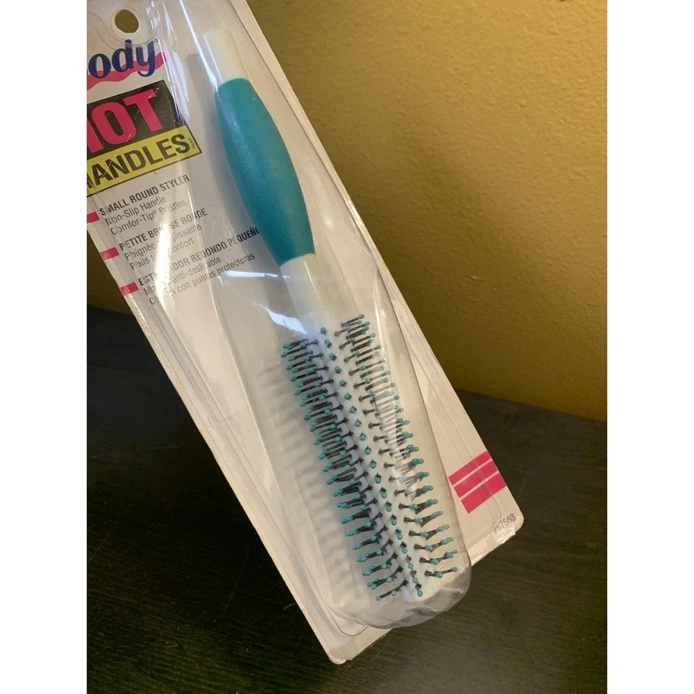 Vintage GOODY Small Round Styler Brush #67563 Hot Handles 1992 NEW SEALED